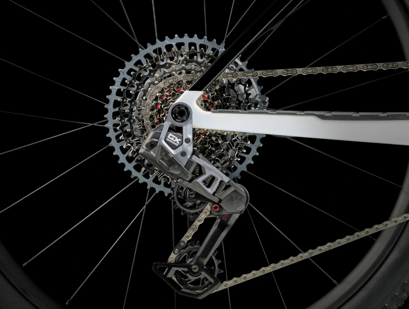 Trek Procaliber 9.7 AXS 29in Hardtail Mountain Bike 2024 in White Prismatic-3